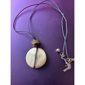 Casual Corner, Brushed Gold Disc Fashion Necklace Rope Chain